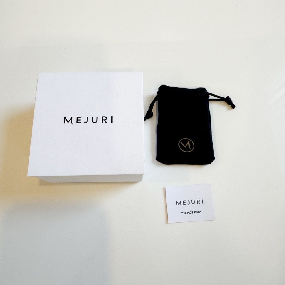 SOLD: Mejuri Jewelry Box with Black Pouch